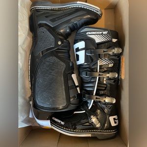 Motocross Boots Gaerne SG-10 Black NWT NIB